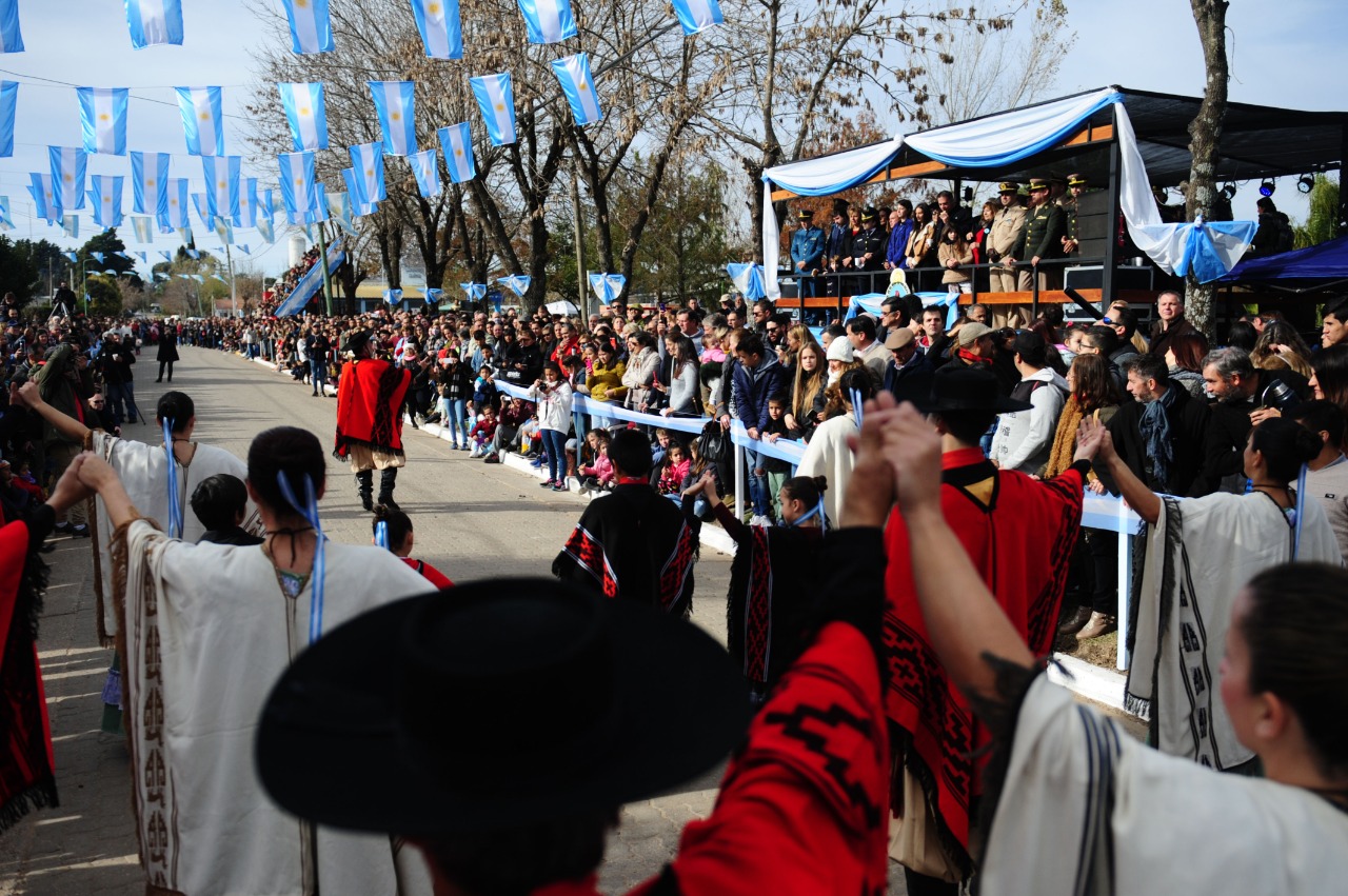 Pueblo Belgrano Celebra El D A De La Bandera Con Un Gran Festejo En La