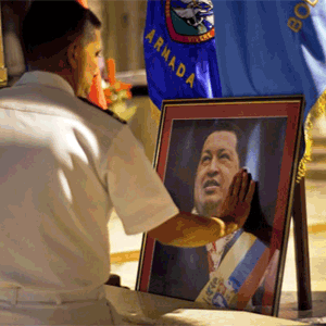 Se posterga la inhumación de Chávez, cuyo cuerpo será embalsamado