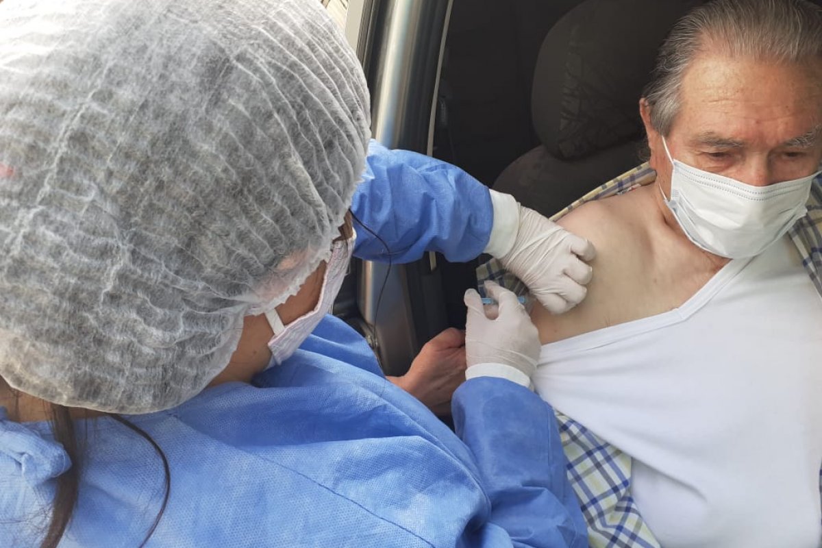 En un día, los equipos municipales vacunaron a 464 gualeguaychuenses
