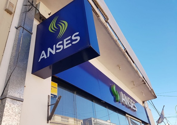 AUH: Este mes, ingresarán 12 millones de pesos extras a la economía de la ciudad