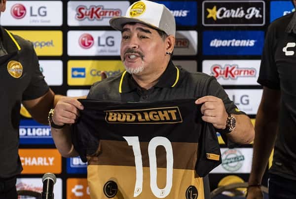 Maradona fue presentado en México y dejó frases picantes