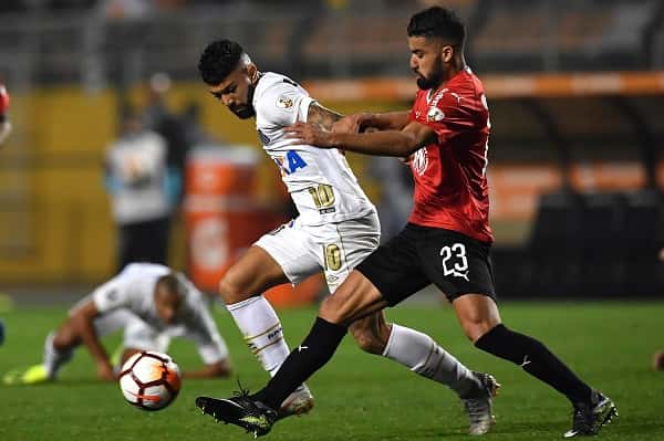 Por incidentes, el Rojo no pudo terminar su juego ante Santos