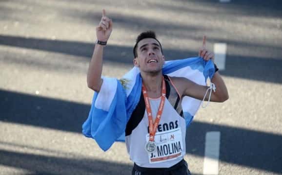 Entrerriano vendió empanadas para correr y es campeón argentino