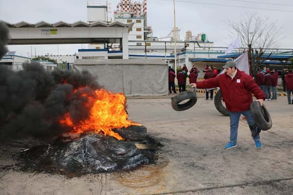 La CGT Gualeguaychú arremetió contra el Centro de Defensa Comercial