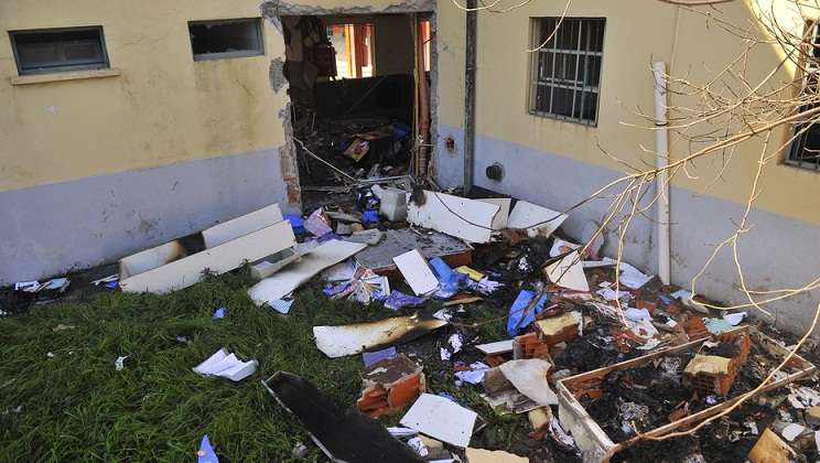 Detalles de la explosión en la escuela donde murieron dos personas