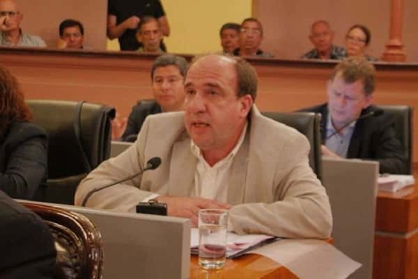 El diputado provincial Esteban Vitor quiere reglamentar el Juicio Político