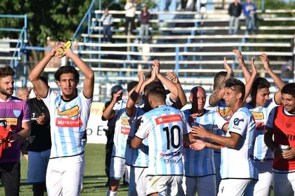 Juventud recibe a San Martín de Tucumán en el Estadio de la Vía