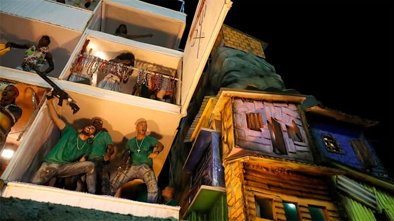 El Carnaval de Río lo ganó la "escola" que denunció la corrupción brasileña