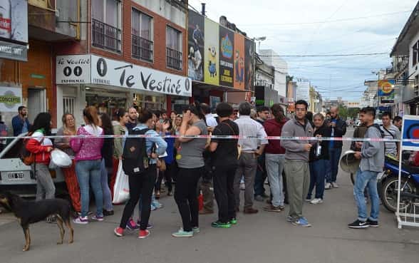 Cacerolazo en Gualeguaychú contra las  reformas