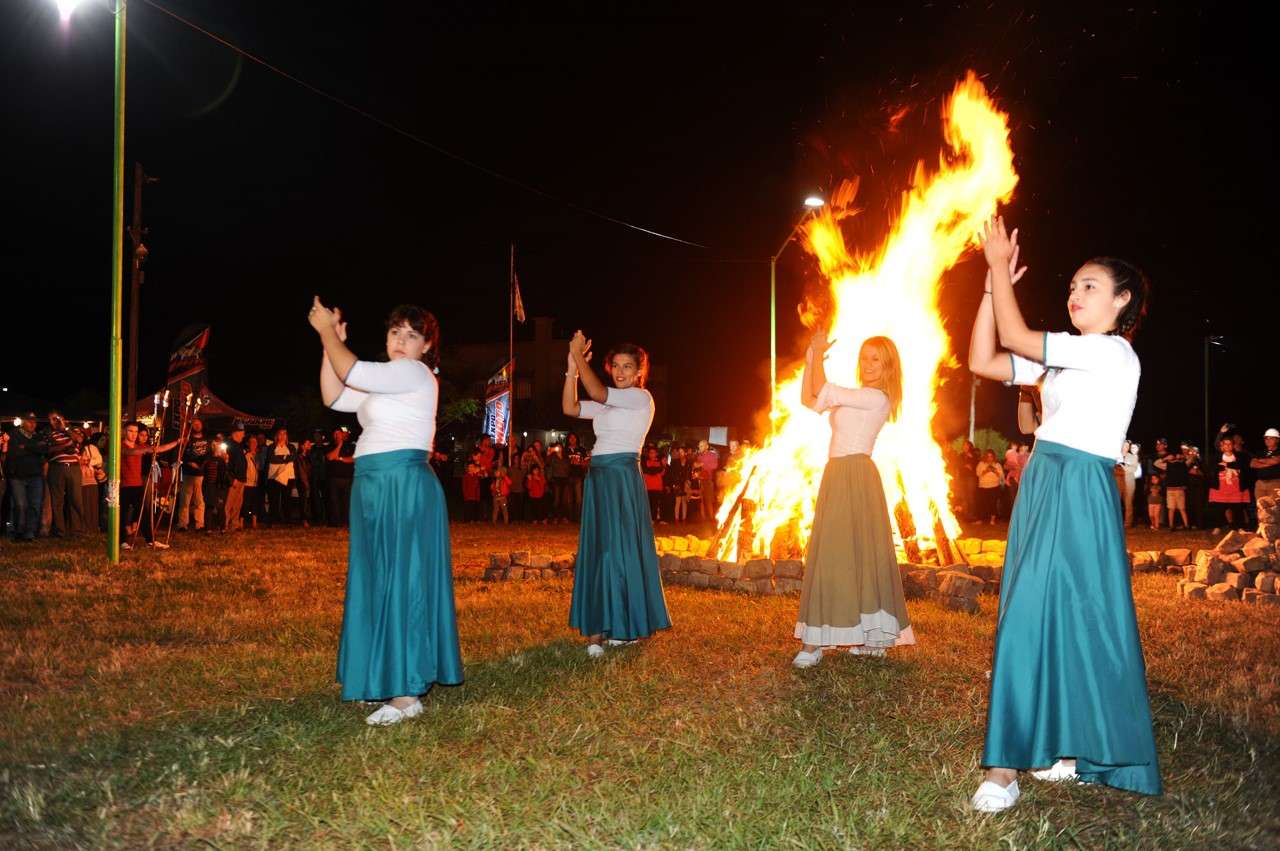 Ardió el fogón de la tradición en Pueblo Belgrano