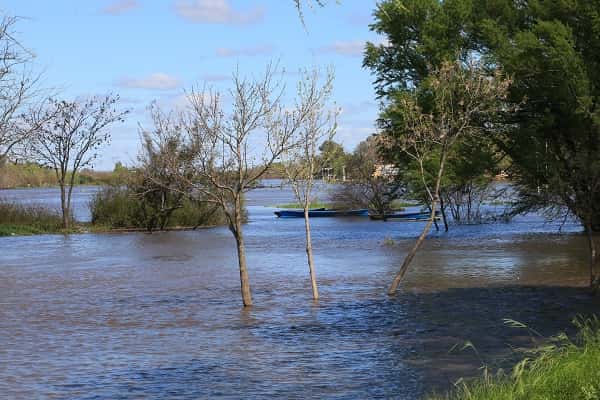 El Gobierno nacional asiste a pobladores de la provincia afectados por las fuertes lluvias