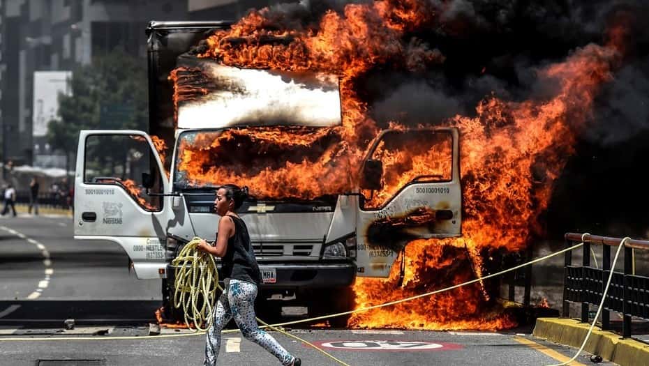 Venezuela: murió quemado un hombre en una manifestación