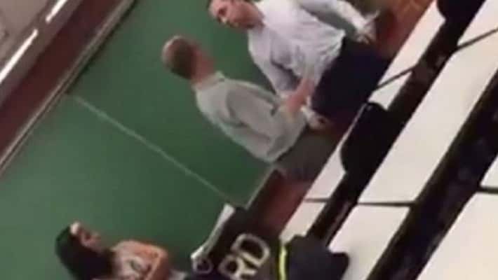 Video: Un profesor universitario invitó a pelear a un alumno