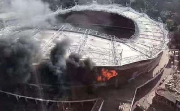 Video: Se incendió el estadio del Shangai Shenhua, equipo de Tévez