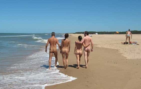Las playas nudistas, cada vez más de moda en la Argentina