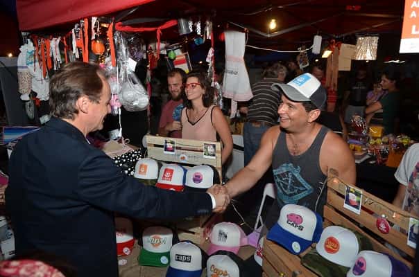 El Gobernador impulsó la Feria de los emprendedores “Regalemos lo Nuestro”