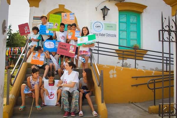 Barrio Munilla: “No a mis papeleras + Patio limpio, Chau Dengue”