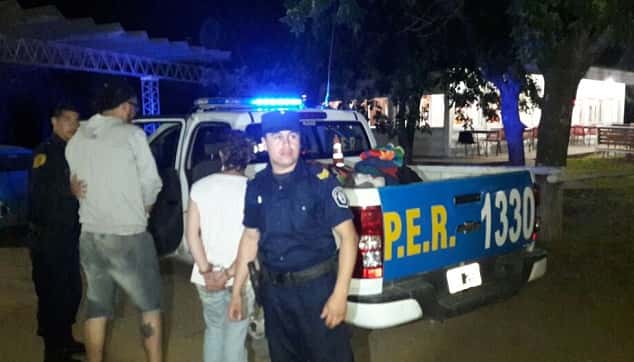 Una pareja fue detenida por robar en una parrilla de Pueblo Belgrano 