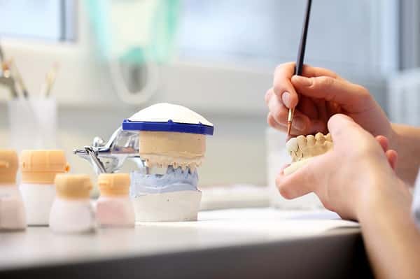 La Provincia sostiene el servicio de prótesis odontológicas gratuitas