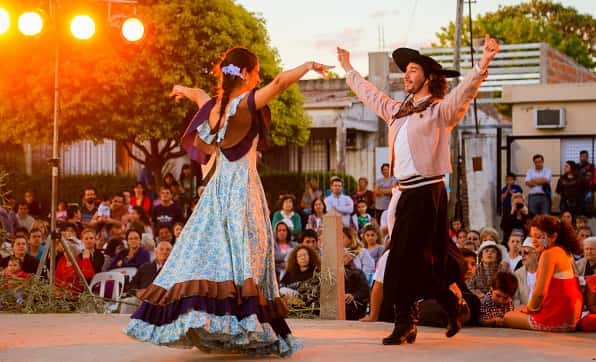 Miles de vecinos festejaron el cumpleaños de Gualeguaychú