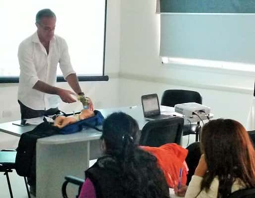 El Hospital realiza entrenamientos en RCP neonatal y de adultos