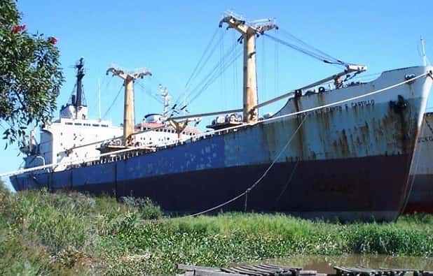 Se hundió un buque emblemático del puerto Ibicuy