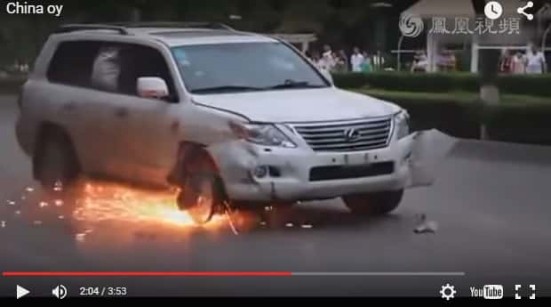 Video: Intentan detener a un conductor que mató a una persona