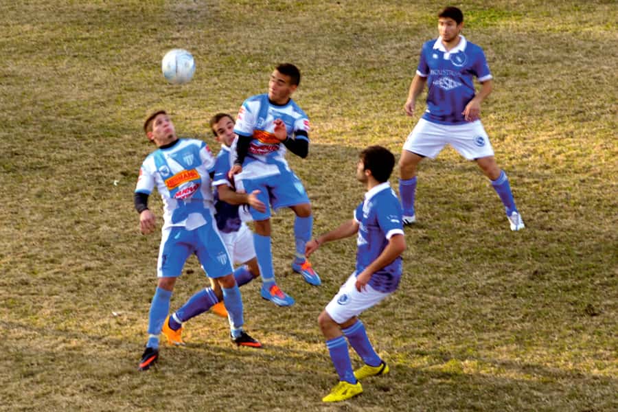 Juventud Unida se hizo fuerte en Urdinarrain frente a Deportivo