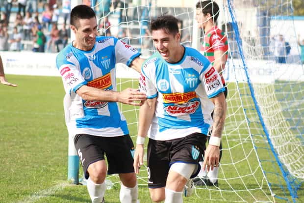 Con goles de Zampedri, Juventud venció a Independiente y va por Atlético Paraná