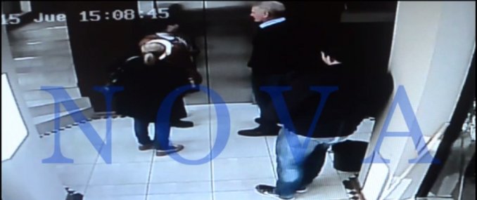 Video: Así ingresaba De Narváez en las oficinas del periodista agredido