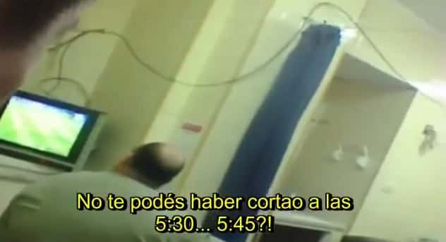 VIDEO: Un médico salteño no atendió a un paciente porque miraba un partido de fùtbol