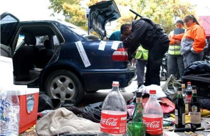 Jóvenes borrachos se atrincheraron en un auto durante 5 horas