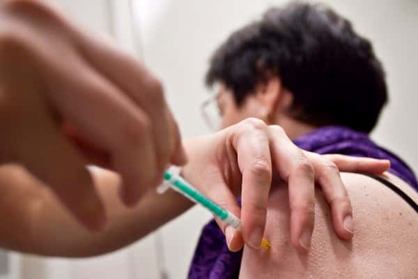 El gobierno nacional distribuirá casi 9 millones de dosis de vacuna antigripal