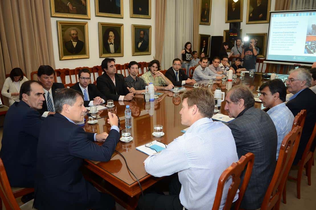 El ministro Báez informó sobre el avance del trabajo conjunto con el Polo Tecnológico