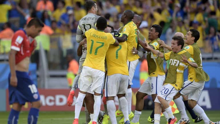 Brasil eliminó a Chile de la Copa del Mundo en un partido épico
