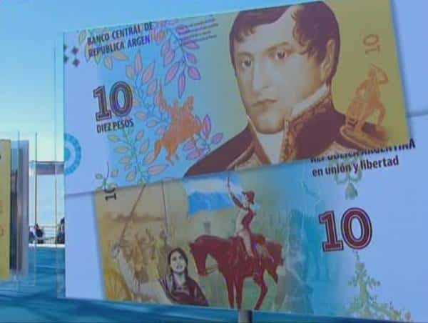 Cristina Fernández presentó el nuevo billete de 10 pesos