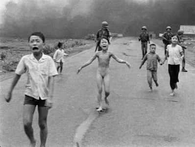 La historia detrás de la famosa foto de la guerra de Vietnam