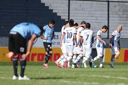 Torneo Final: Quilmes ganó y tomó una bocanada de aire