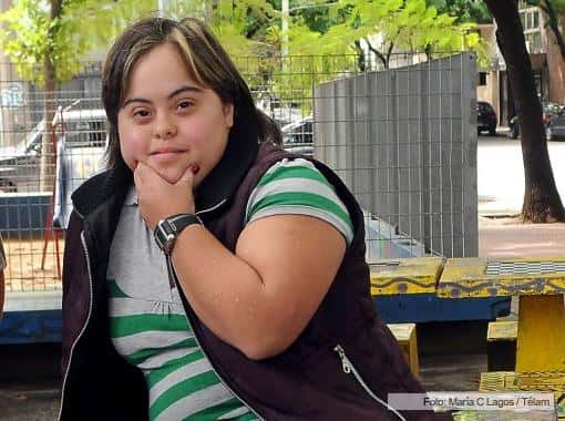 La Justicia condenó al gobierno porteño a darle su título a una joven con síndrome de down