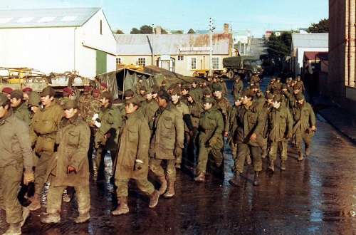 A 41 años de la guerra, un soldado argentino recuperó el diario que escribió en Malvinas