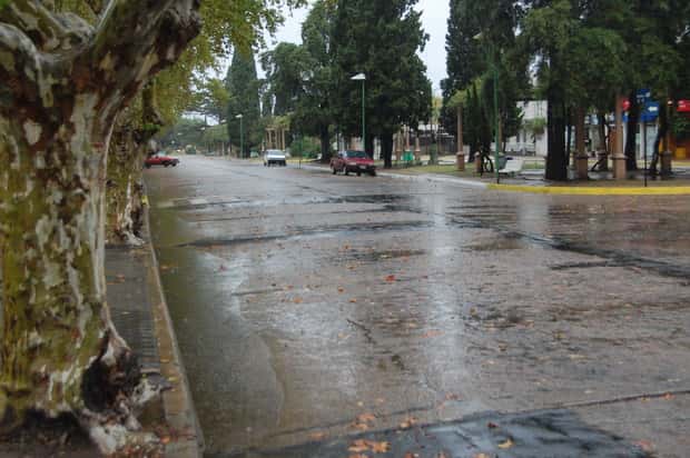 Alerta por tormentas fuertes en 5 departamentos de Entre Ríos