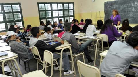 El programa “Terminá la secundaria” de la Ciudad de Buenos Aires se extenderá a Entre Ríos y el resto del país