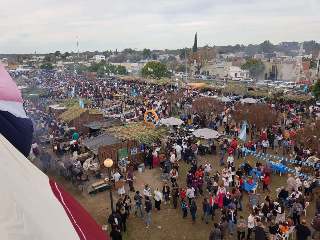 Multitudinario festejo del 25 de Mayo en el Corsódromo