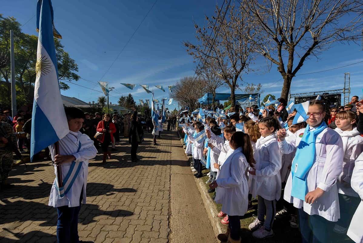 Pueblo Belgrano fue el escenario de un  gran festejo por el Día de la Bandera 