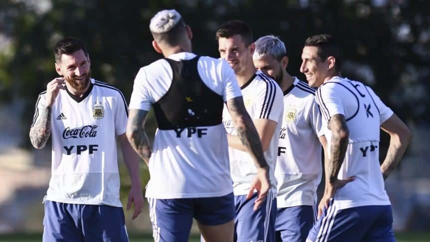 Con cambios obligados, Argentina busca el tercer puesto frente a Chile