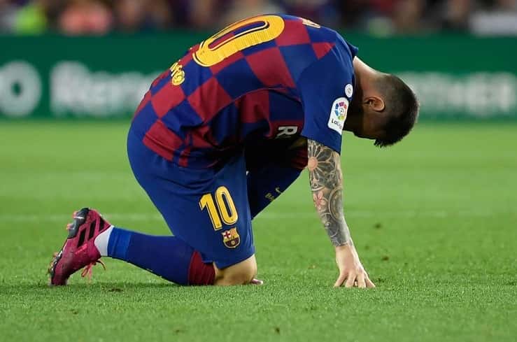 Messi volvió a lesionarse en su regreso a la titularidad en el Barcelona