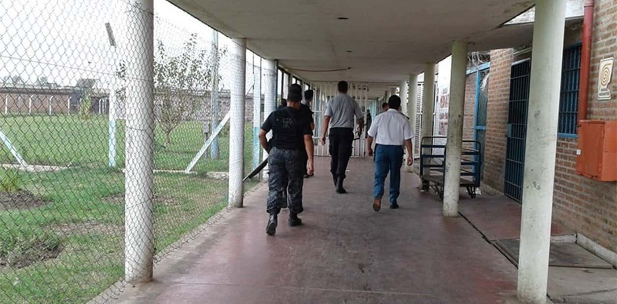 Detuvieron al subjefe de la cárcel de Campana por violar a una oficial del penal