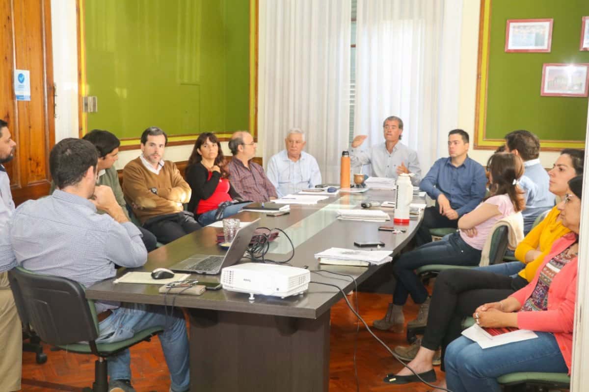 Plan de Ordenamiento Territorial: Piaggio reunió a concejales y parte de su gabinete