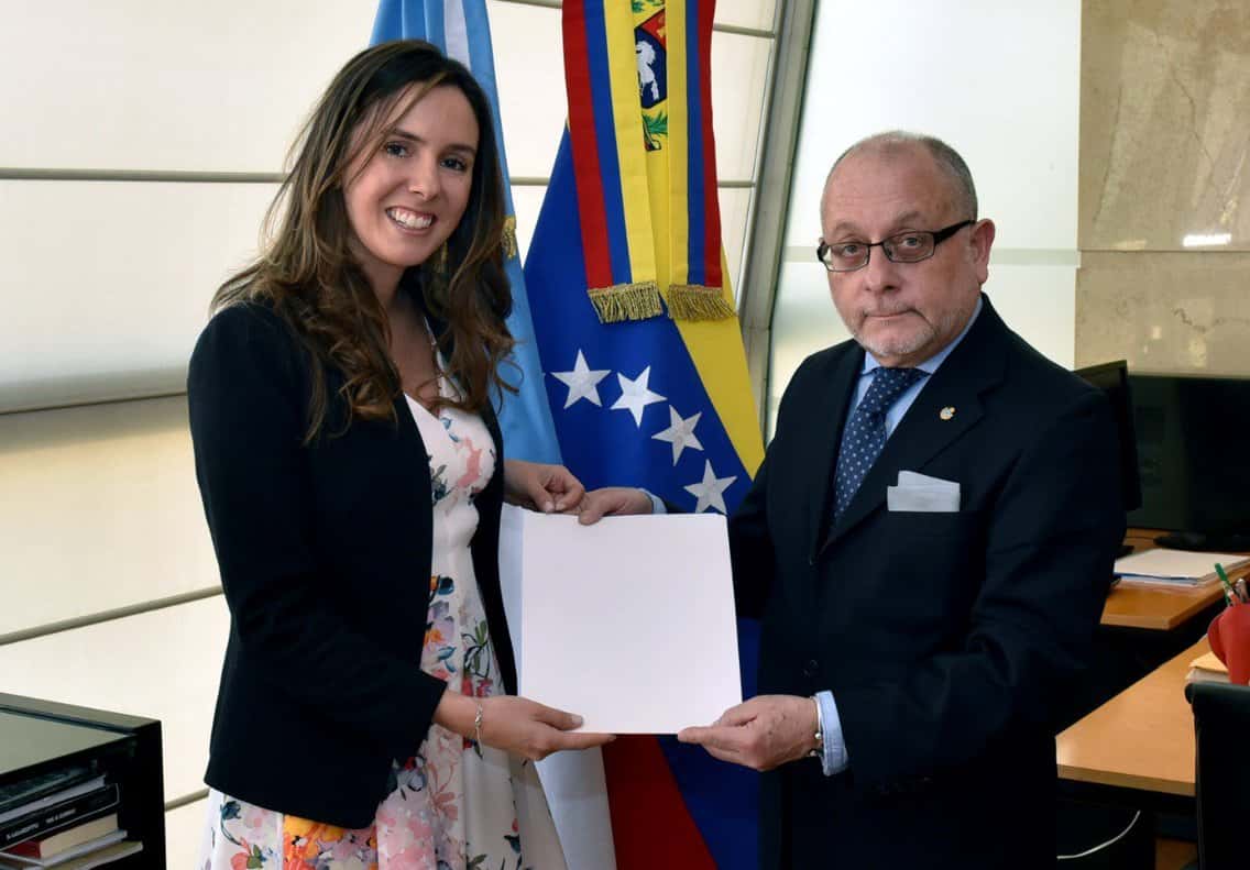 Macri ordenó que todos los diplomáticos de Venezuela abandonen la Argentina