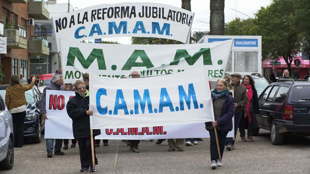 El CAMAM denunció que aún faltan "especialistas" en el PAMI